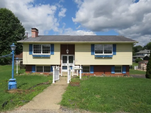 210 Delmont Ave, Belle Vernon, PA 15012