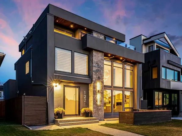 122 W 13th St NE, Calgary, AB T2E 4S1