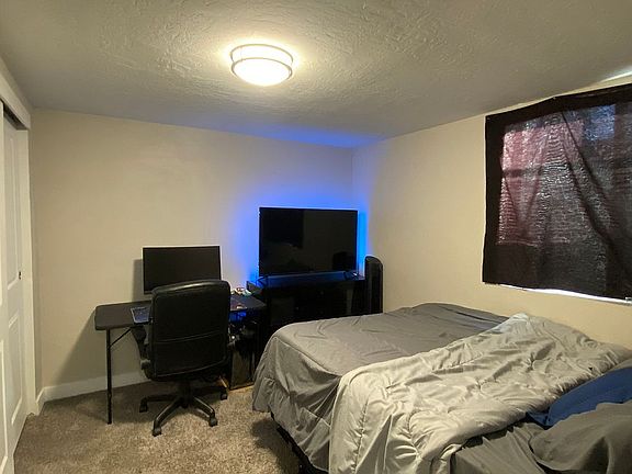 5th image of 1528 E Wagonwheel Cir