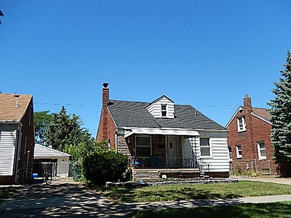 2nd image of 1722 Riverbank St