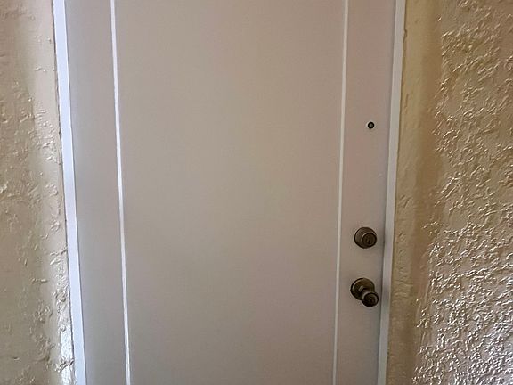 3rd image of 4243 Monroe St APT 5/8