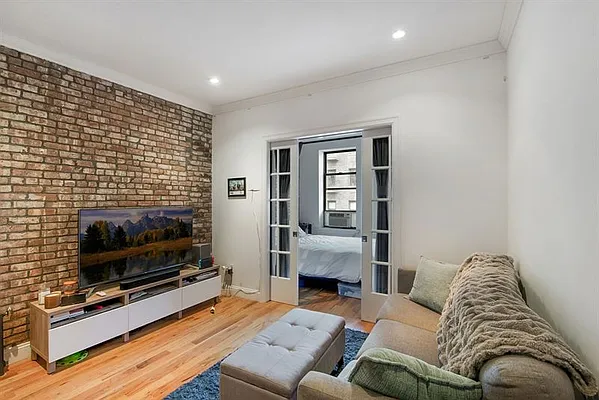 Rented by LG Fairmont Group | media 10