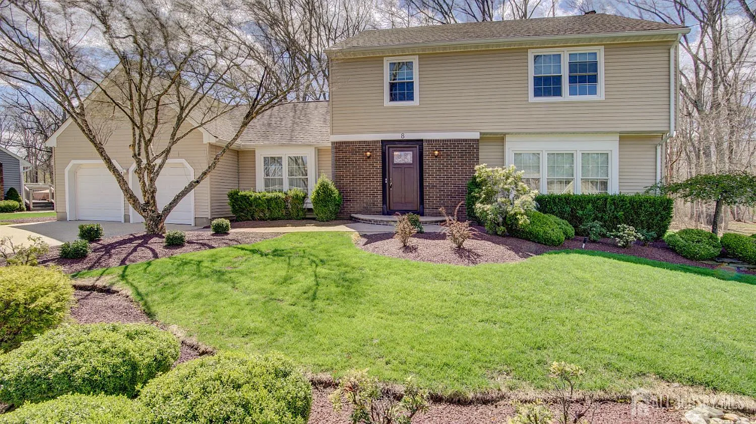 8 Sherman Ct photo 1