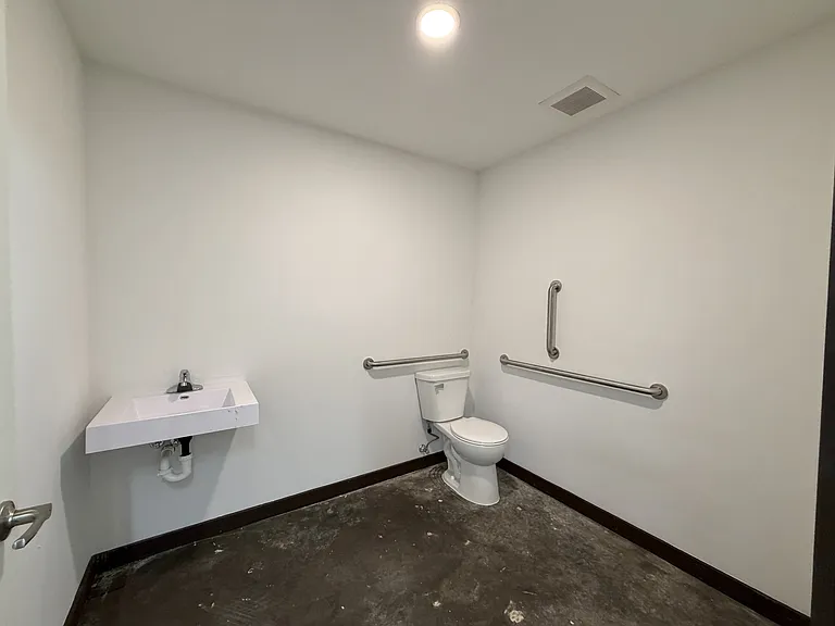 112 W Burbank Ave #104 — Photo 12