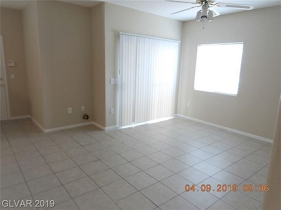 4th image of 2110 N Los Feliz St #1045