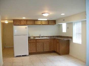 3rd image of 3045 S Karlov Ave