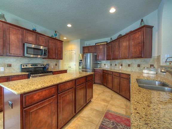 2nd image of 1561 Coldwater Holw