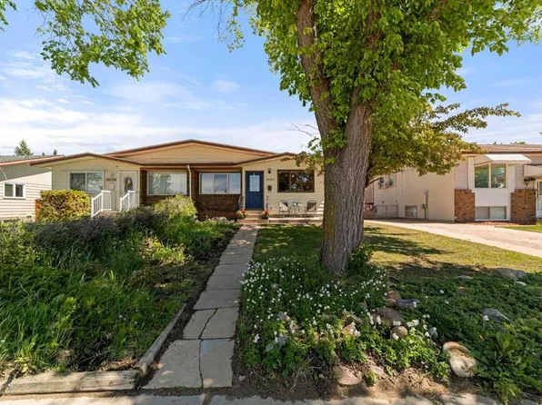 3609 A W 66a St #A, Camrose, AB T4V 3N4
