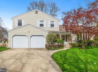 129 Sandringham Rd, Cherry Hill, NJ 08003
