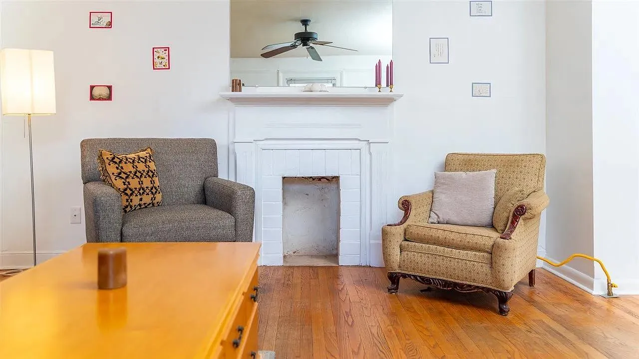 3 bed, 2130 sqft, $2,700 — Photo 4