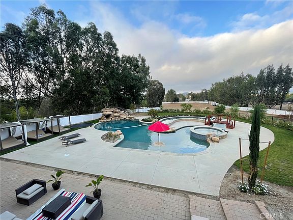 4th image of 25452 Edna Rd