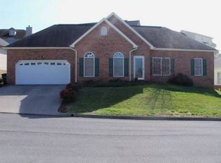 4217 Roderick Ct, Kingsport, TN 37663