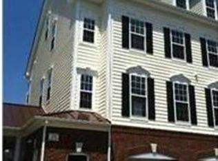 6843 Hampton Bay Ln, Gainesville, VA 20155