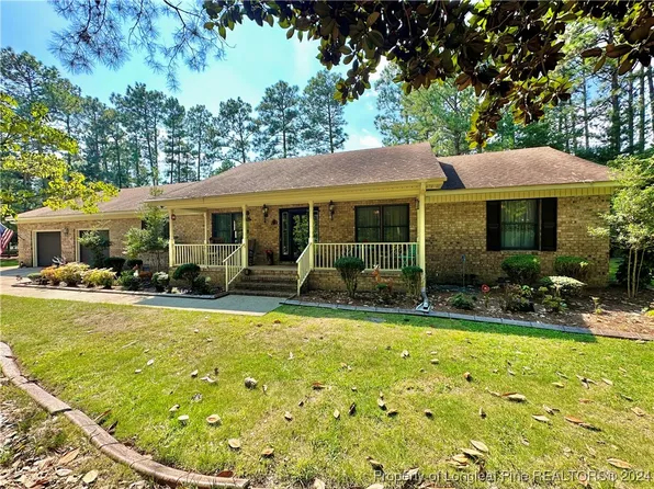 2116 Bedloe St, Fayetteville, NC 28304