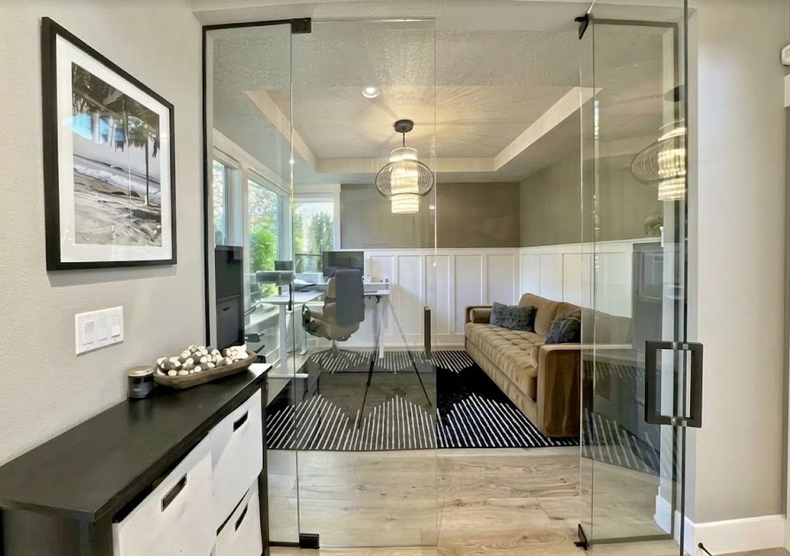 Luxurious Modern Retreat with Builder Upgrades and Top-of-the-Line Appliances in Coveted Portland... — Photo 3