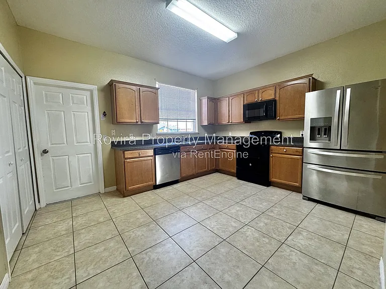 806 Palermo Ct — Photo 15