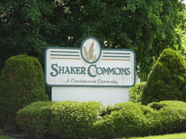 182 Cedarview Ln, Watervliet, NY 12189