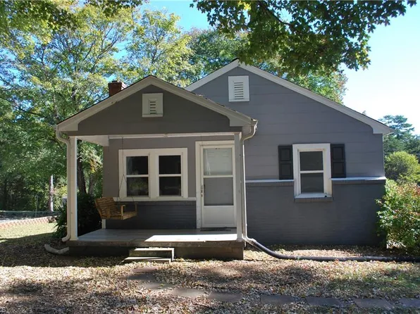 225 McCullough Rd, Mocksville, NC 27028