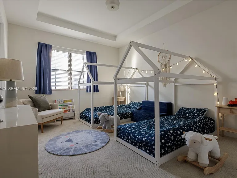 8469 NW 51st Ter #8469 — Photo 11