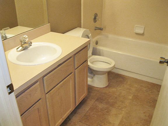 5th image of 2631 McCormick Woods Dr