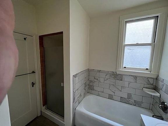 5th image of 1745 Pacific Ave APT 203