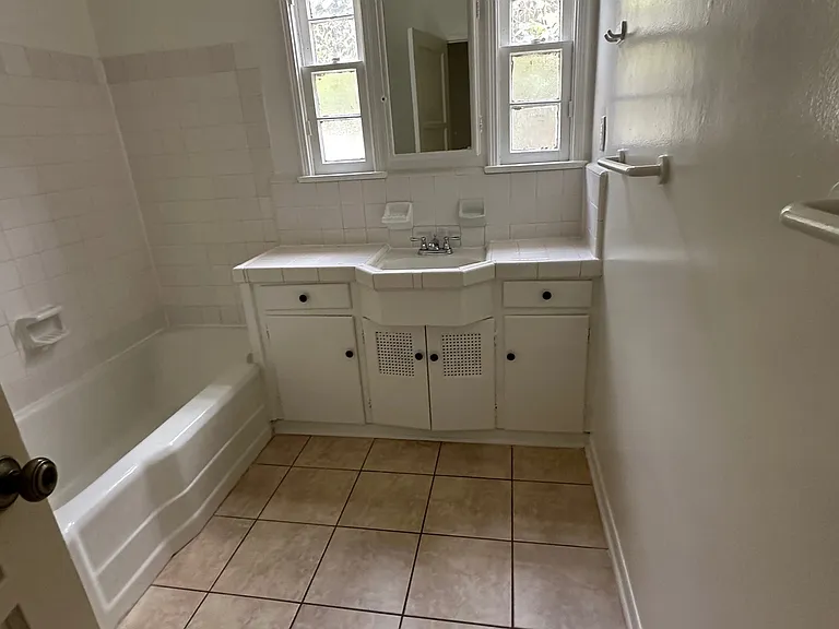 4296 Tujunga Ave — Photo 17