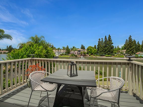 3rd image of 3437 Mesa Verde Cir