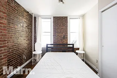 Rented by Mdrn Residential