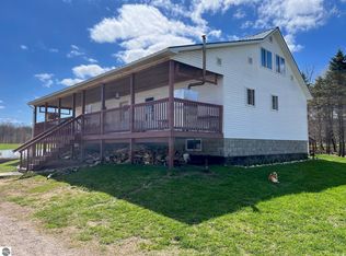 5417 Archer Rd, Brethren, MI 49619