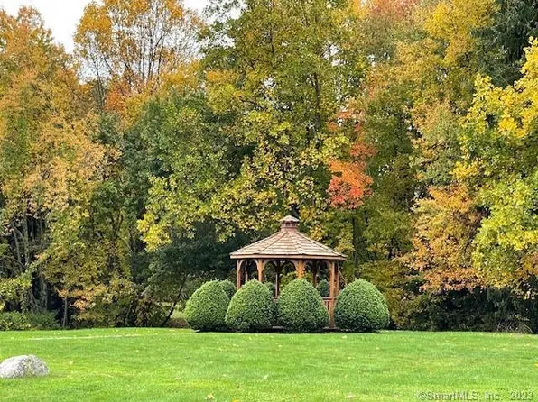 6 Deepwood Circle #6, Monroe, CT 06468