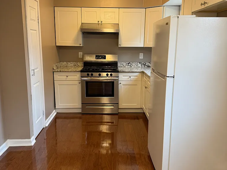 9889 Garvey Dr — Photo 13