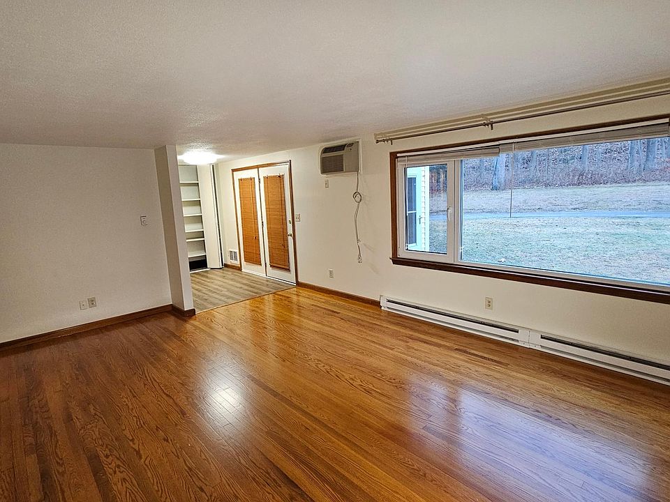 Living, dining rooms
