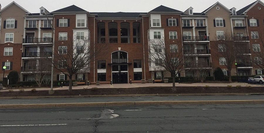 1st image of 501 Hungerford Dr APT 220