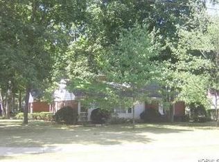 934 Dover Center Rd, Westlake, OH 44145