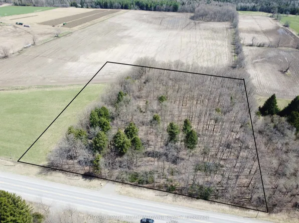 8949 Wellington Rd #22, Erin, ON N0B 1Z0