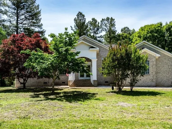 3111 Rock Cress Ln, Sandy Hook, VA 23153