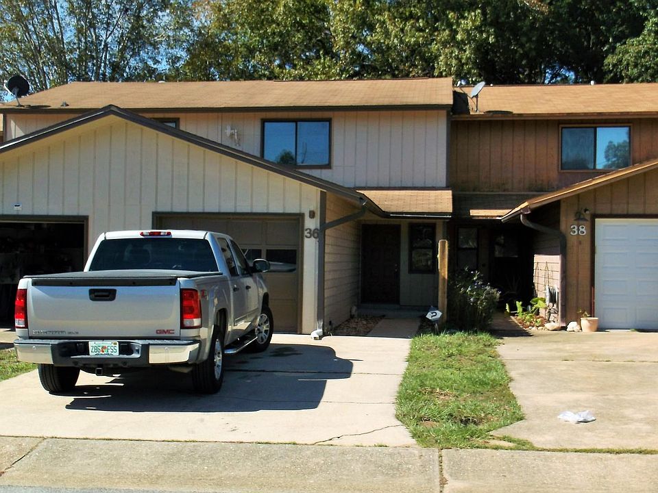1st image of 36 Baywood Ct