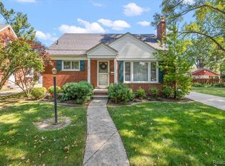 2808 Shenandoah Dr, Royal Oak, MI 48073