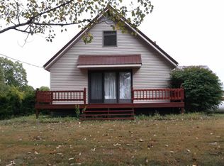 2710 E Tulip Rd, Bloomfield, IN 47424