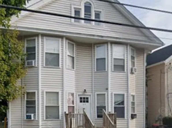 49 Thompson St #1E, Poughkeepsie, NY 12601