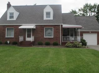 645 Como Ave, Struthers, OH 44471