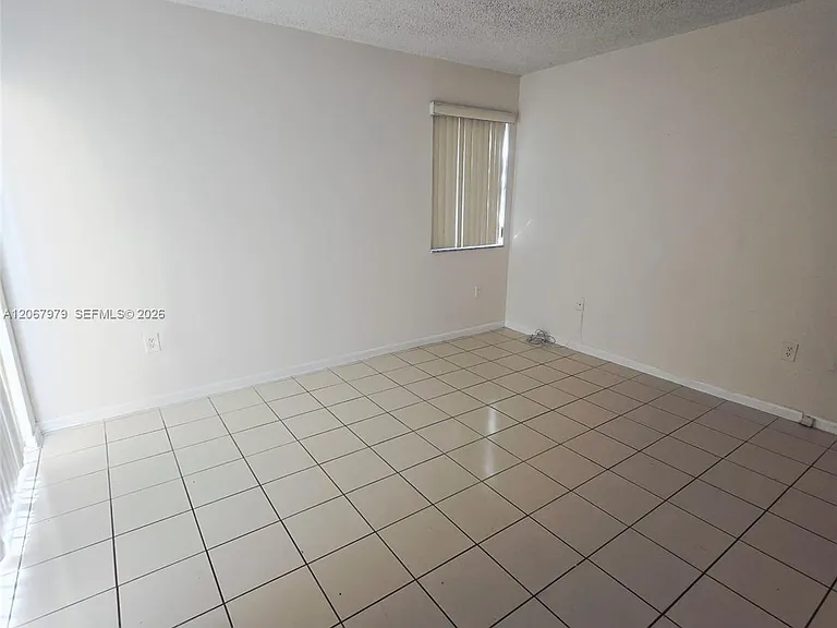 580 NW 114th Ave #201 — Photo 3
