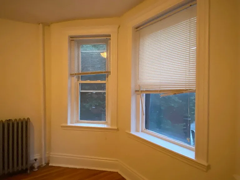 4 Camelot Ct #14 — Photo 29