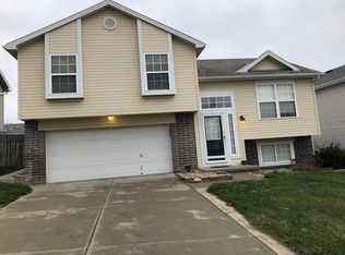 17738 Olive St, Omaha, NE 68136