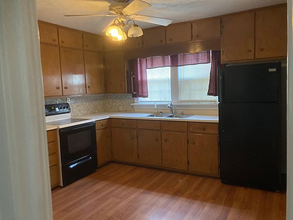 2nd image of 211 Hillside St NW