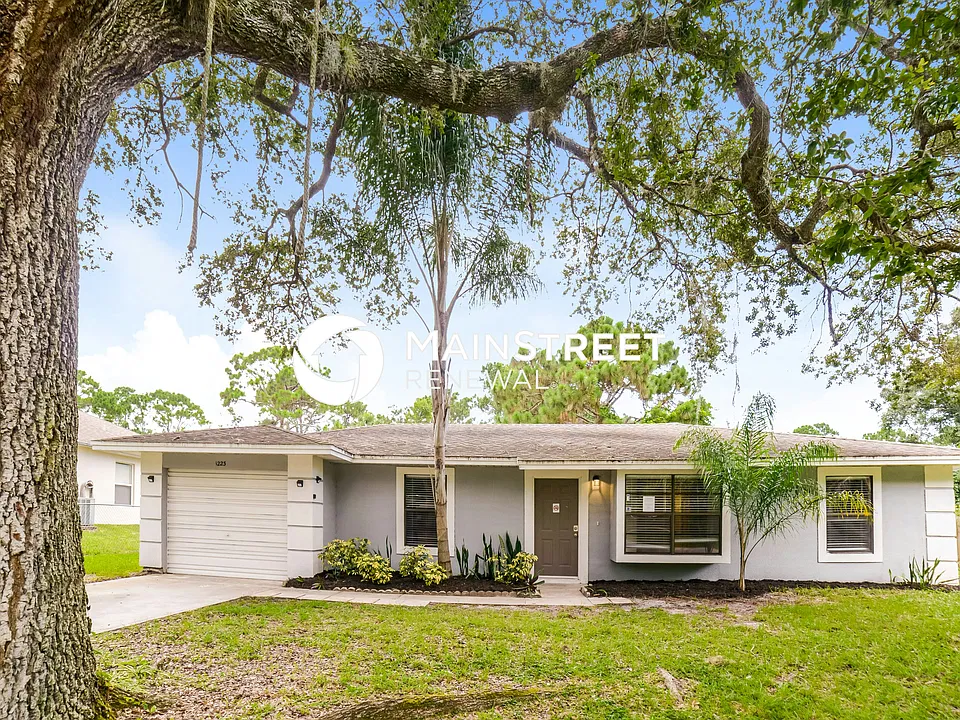 1223 Waffle St