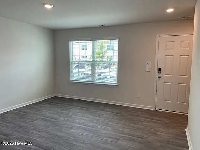 2 bed, 2.5 bath, $1,550 — Photo 3