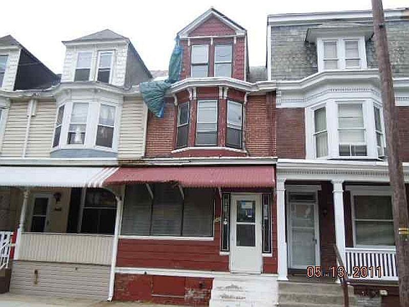 2nd image of 549 Camp St