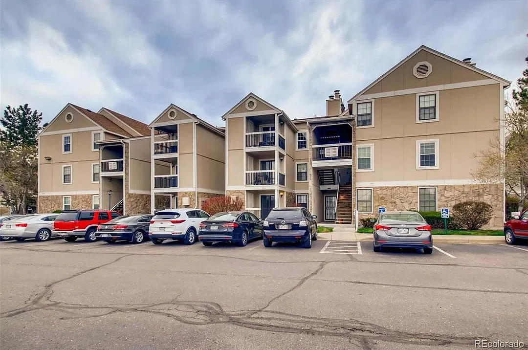 2 bed, 1015 sqft, $1,800 — Photo 1