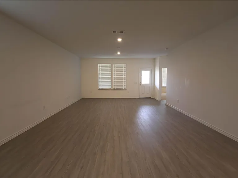 14894 Ash Landing Dr — Photo 5